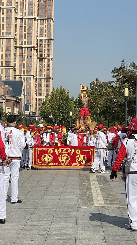 台東玄武堂炮炸肉身寒單爺團隊近日獲邀前往中國山東參加媽祖文化節，因當地禁放鞭炮，只好以影片鞭炮聲取代實際炮炸。（玄武堂提供）中央社記者盧太城台東傳真  113年10月25日