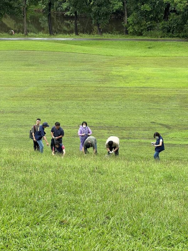 澄清湖旁一處高爾夫球場遭查獲違法使用農藥，由於當地屬飲用水水源水質保護區，高雄市政府決定未來60公頃市有土地將轉型供民眾休憩、生態永續、防洪等用途使用，將公有土地回歸給全體市民。（高雄市工務局提供）中央社記者林巧璉傳真  113年10月26日