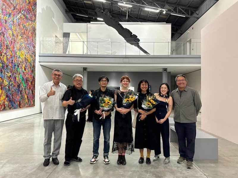 台泰合作的「祖先The Ancestors:台泰藝術交流展」 2日在清邁MAIIAM當代美術館開展。(文化部駐泰國代表處文化組提供)中央社記者呂欣憓曼谷傳真 113年11月3日