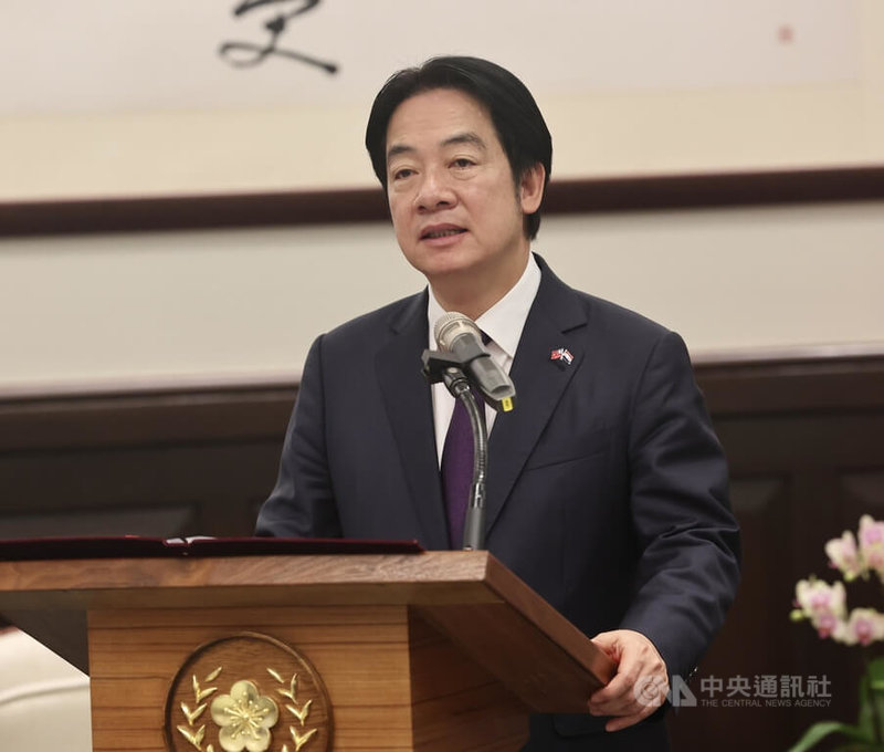 總統賴清德(圖)5日在總統府接見巴拉圭共和國國會暨參議院議長努內斯伉儷訪問團,賴總統致詞表示,感謝巴拉圭政府支持台灣的國際參與,未來希望與巴拉圭持續推動各項有利民生的合作計畫,創造兩國人民最大福祉。中央社記者張皓安攝 113年11月5日