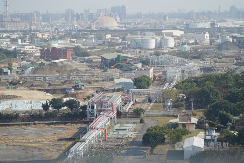 圖為3月位於楠梓產業園區的台積電高雄廠正在興建。（中央社檔案照片）