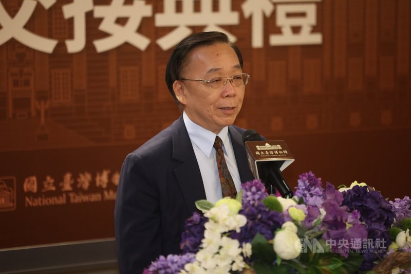 國立台灣博物館12日下午進行卸任、新任館長交接典禮,卸任館長洪世佑(圖)上台致詞。中央社記者趙世勳攝 113年11月12日