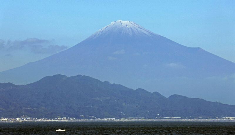 日本富士山。（共同社）