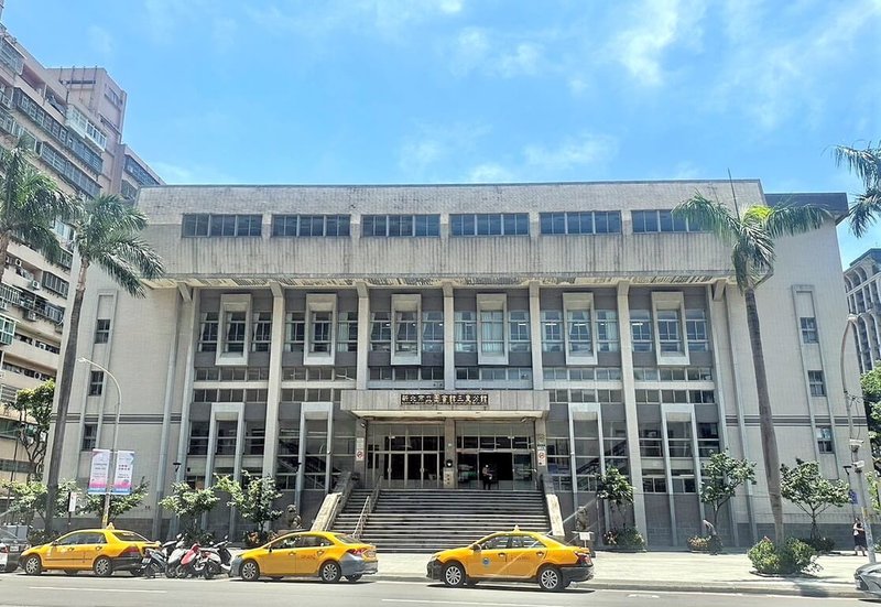 新北市立圖書館三重分館將原址重建，打造第二總館，耗資近新台幣40億元，114年徵選建築師，規劃為生活化的新世代未來圖書館。（新北市文化局提供）中央社記者黃旭昇新北傳真  113年11月27日