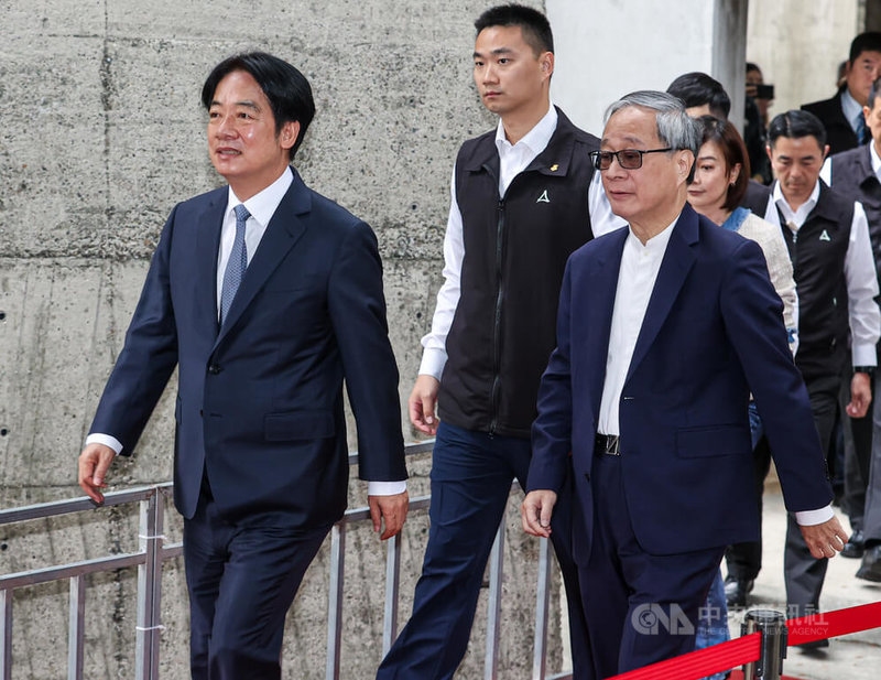 2024世界人權日典禮7日在國家人權博物館白色恐怖景美紀念園區舉行,總統賴清德(前左)、文化部長李遠(前右)出席。中央社記者鄭清元攝 113年12月7日
