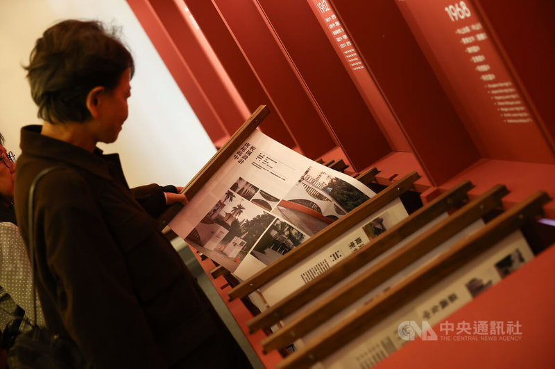 國立台灣博物館與台灣女建築家學會合作,推出「另一種現場:修澤蘭」特展,9日舉辦開幕記者會,帶領民眾認識戰後台灣現代建築史重要女性建築師,展區也呈現修澤蘭設計的校園建築特色。中央社記者王騰毅攝 113年12月9日