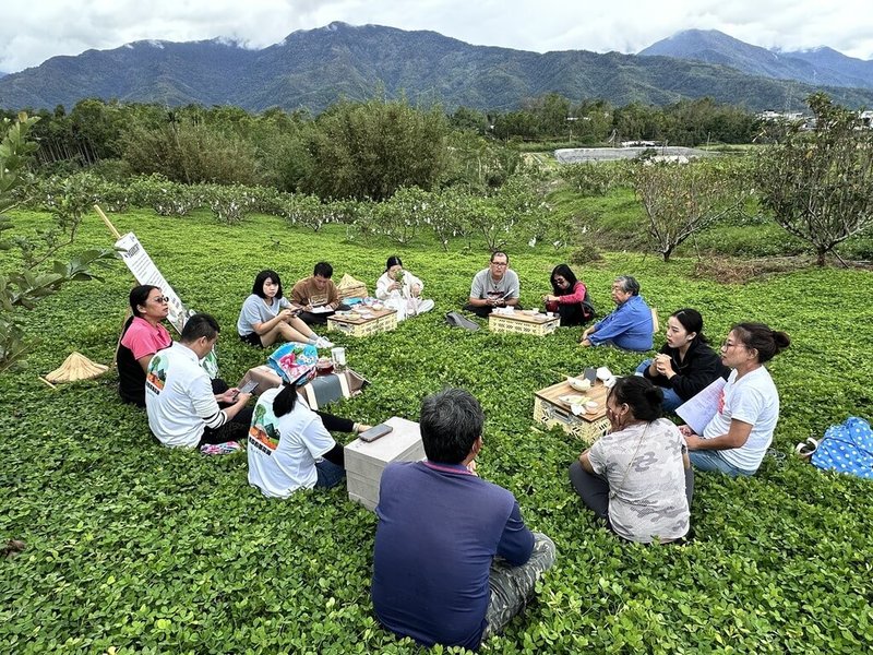 花蓮縣政府推動軸帶農遊，打造結合在地農業特色與生活文化的風土體驗，以金質獎獲獎行程為基礎，整合區域內3條示範線，讓遊客深入了解這片美麗的土地並留下難忘回憶。（花蓮縣農業處提供）中央社記者李先鳳傳真  113年12月11日