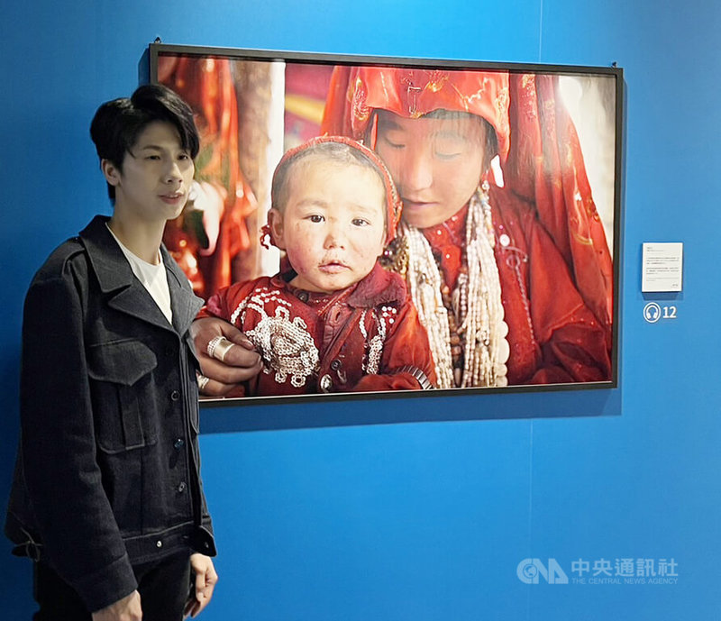 「台灣拳后」林郁婷（圖）25日參觀國家地理女性經典影像展，她說，這些代表不同時代、國家的女性面貌與故事，讓她感觸很深。中央社記者黃巧雯攝  113年12月25日