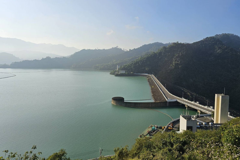 台南時序已進入枯水期，因民國113年雨量豐沛，曾文、烏山頭、南化3大水庫總蓄水量逾6億噸，民生及農業供水尚無虞。圖為曾文水庫蓄水狀況。（台南市政府提供）中央社記者楊思瑞台南傳真 114年1月12日