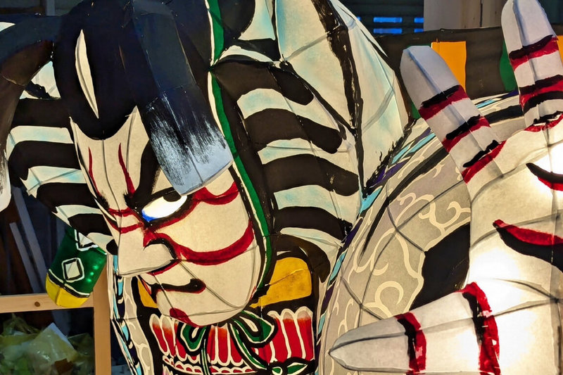 台南民間發起青森睡魔燈籠展,安排日本青森睡魔祭燈籠師傅諏訪慎作品來台展出,民眾可觀賞原汁原味日本睡魔燈籠。(北區公所提供)中央社記者楊思瑞台南傳真 114年1月13日