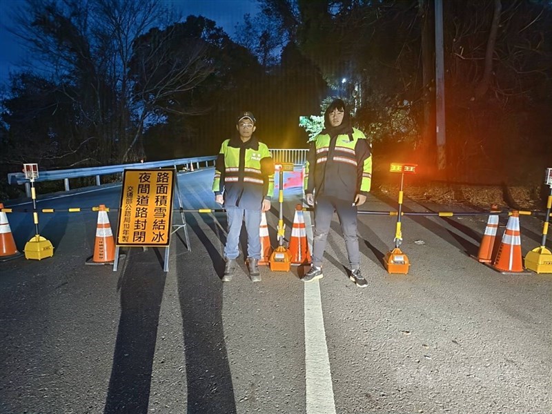 台14甲線高海拔路段14日入夜有路面結冰及固態降水機率，因此，交通部公路局14日夜間至15日清晨預警封閉翠峰(圖)至大禹嶺路段。（中央社檔案照片）