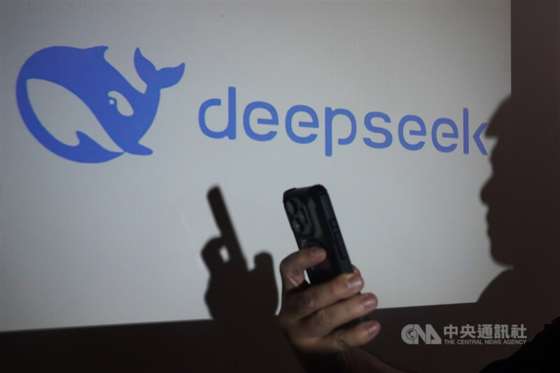 中國新創公司DeepSeek旗下AI爆紅，但引發眾多疑慮。（中央社檔案照片）