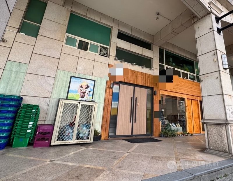 新竹縣竹北市某補習班負責人涉對學生性騷,新竹縣政府教育局5日表示,因負責人涉違反補習及進修教育法,已公告此補習班廢止立案。中央社記者郭宣彣攝 114年2月5日