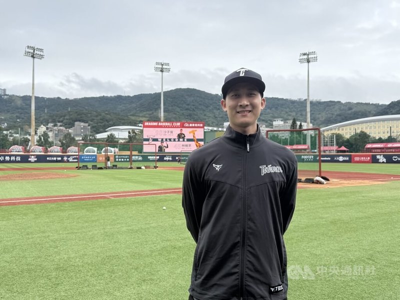 旅美奧克蘭運動家隊投手沙子宸（圖）向世界棒球經典賽資格賽（WBCQ）台灣隊報到，他14日表示，目前訓練進度牛棚練投已到30顆左右，將照著步調調整至可以實戰的狀態、準備好自己，其他的就看教練團調度。中央社記者謝靜雯攝 114年2月14日