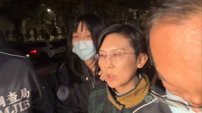 民主進步黨籍立法委員林岱樺（右2）疑涉詐領助理費。中央社記者張已亷攝 114年2月21日