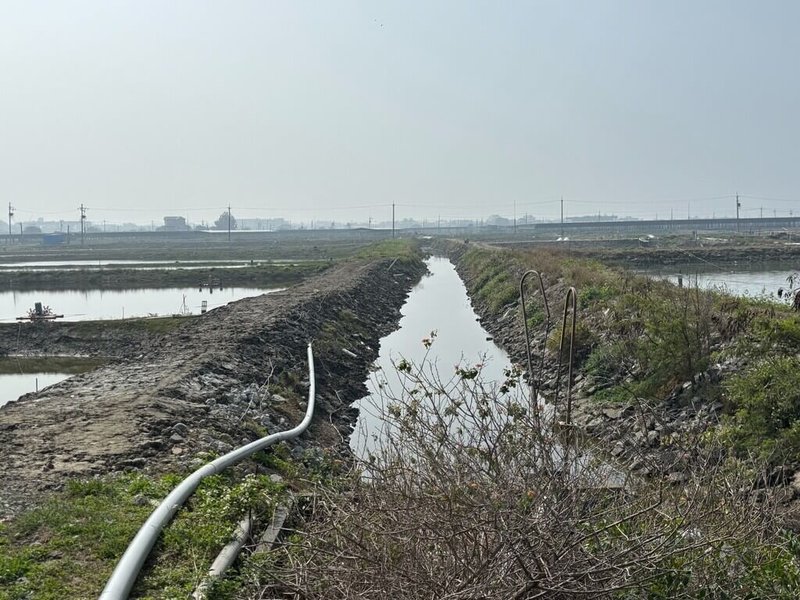 為改善北高雄養殖漁業生產區排水及受損道路，高雄市海洋局將進行改善工程，預計投入經費達新台幣1.19億元。（邱志偉辦公室提供）中央社記者蔡孟妤傳真  114年2月26日