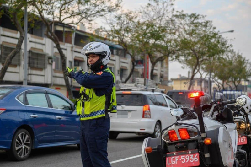 228連假將至，警政署26日表示，已指示各警察機關加強交通整備，國道於特定時段及路段將實施高乘載管制及匝道封閉等措施。（警政署提供）中央社記者黃麗芸傳真  114年2月26日