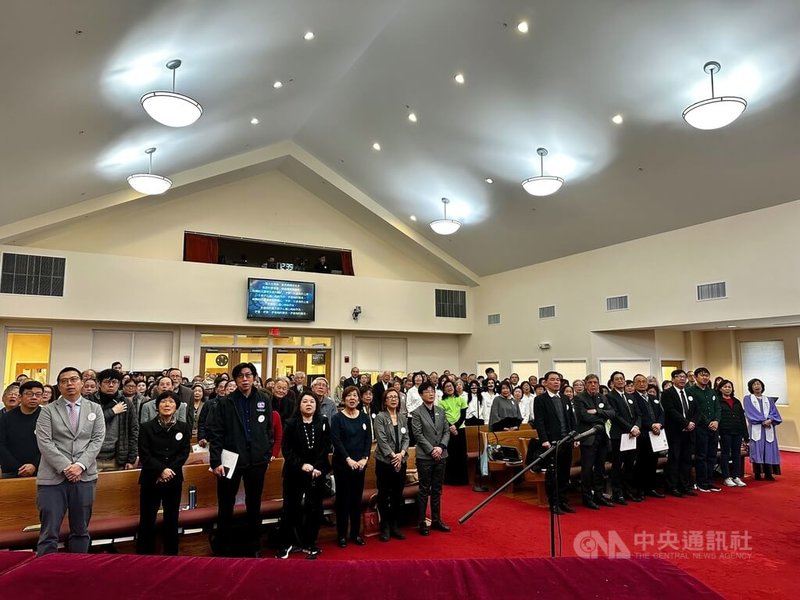 華府僑界於美東時間2日舉行228事件78週年紀念音樂會,全場大合唱「伊是咱的寶貝」獻給228事件受難者及家屬。中央社記者侯姿瑩華盛頓攝 114年3月3日