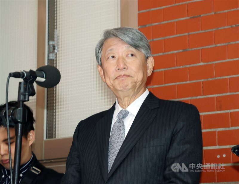 經濟部長郭智輝(圖)8日發聲明,為以蒙古症形容台積電若和英特爾合資一事引發爭議致歉,並說日後發言會更加謹慎。(中央社檔案照片)