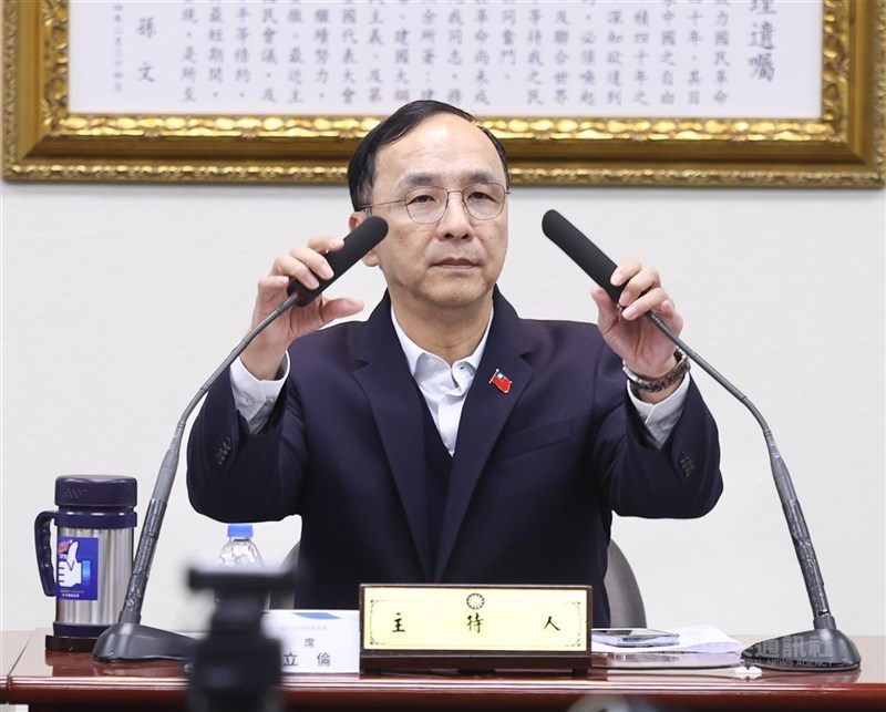 國民黨主席朱立倫表示,國民黨堅定支持軍事審判健全化,但決不認同總統將修法理由指向國軍。(中央社檔案照片)