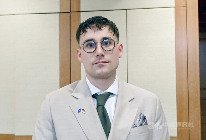 歐洲議會議員斯皮爾(Lukas Sieper)為去年歐盟大選後加入歐洲議會的新血,近日在柏林世界論壇以民主與人權為出發支持台灣。中央社記者林尚縈柏林攝 114年3月20日