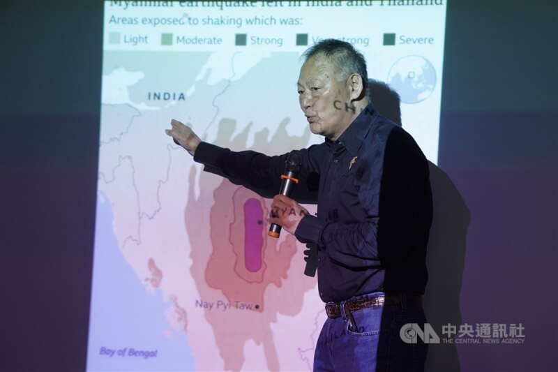 XRSpace創辦人暨董事長周永明(圖)31日下午在新北市出席「關注緬甸!328緬甸地震災情記者會」,盼各界關注當地災情,協助災民度過最困難時期。中央社記者徐肇昌攝 114年3月31日