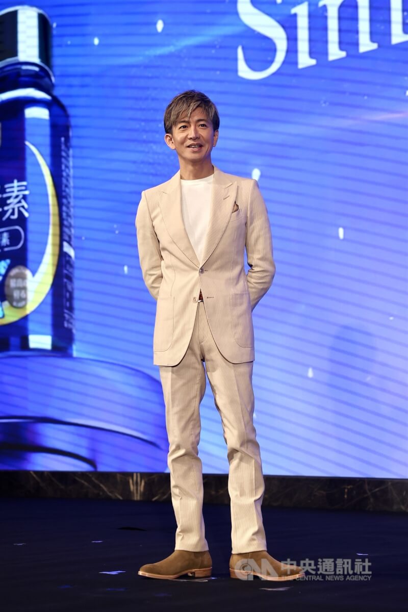 日本天王木村拓哉為保健食品代言,3日在台北出席記者會,他表示,感謝台灣人總在日本發生災難時,給予非常熱情、溫暖的幫助。中央社記者王飛華攝 114年4月3日