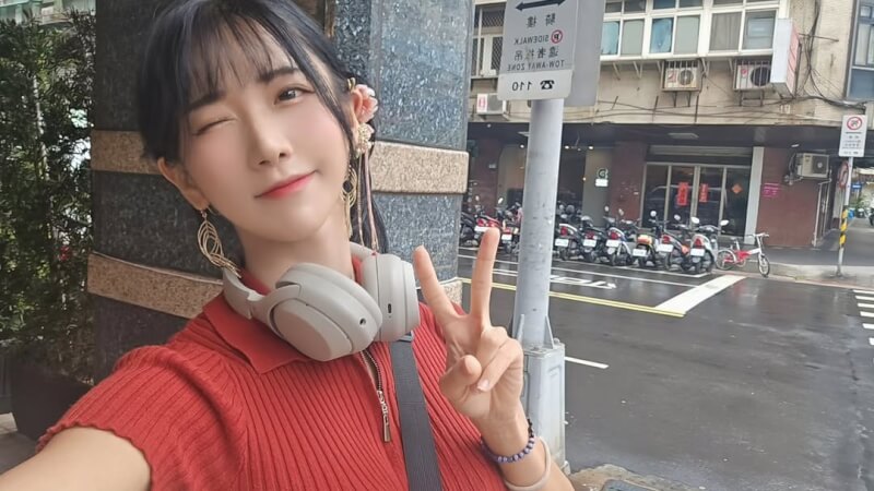韓國直播主企鵝妹遭禁止入台。(圖取自instagram.com/yyj0728)