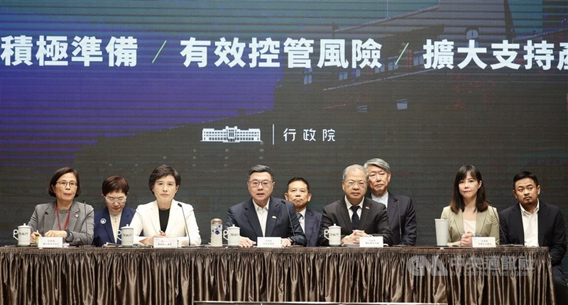 行政院長卓榮泰4日表示,政府將提出新台幣880億元的協助方案,並將主動邀請國會朝野共商國是。(中央社檔案照片)