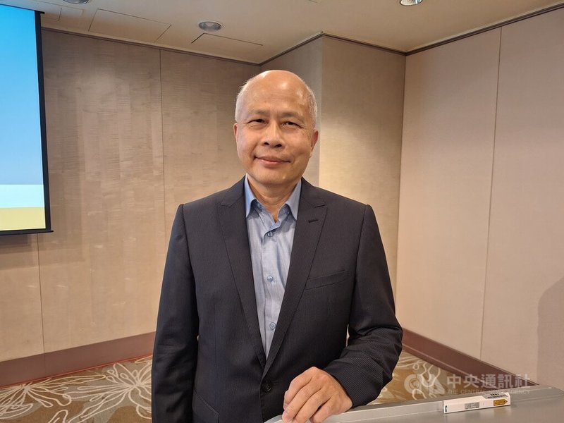 益生菌原料供應大廠生合預計今年5月掛牌上櫃，承銷價暫定60元。生合董事長楊連傳談到美國總統川普的關稅風暴表示，生合產品銷往美國營收占比不到1%，不受關稅戰影響。中央社記者何秀玲攝  114年4月7日