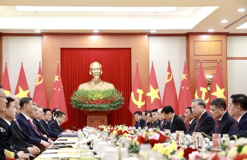 中共總書記、中國國家主席習近平14日傍晚在越南首都河內市與越共總書記蘇林會談。(越南外交部組織採訪團提供)中央社記者陳家倫河內傳真 114年4月15日
