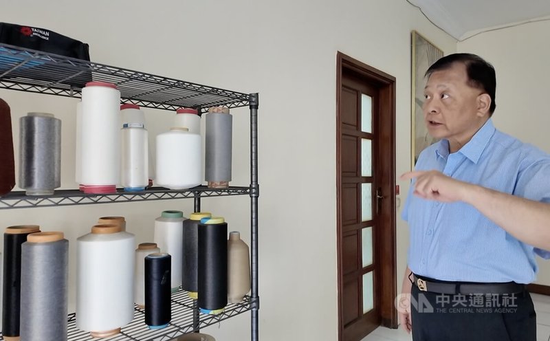 資深印尼台商宋培民說,在難以預測的國際情勢中,企業能做的仍是回歸基本面,維持與買家的良好關係、確保產品品質,才有能力在變局中生存下來。中央社記者李宗憲雅加達攝 114年4月15日