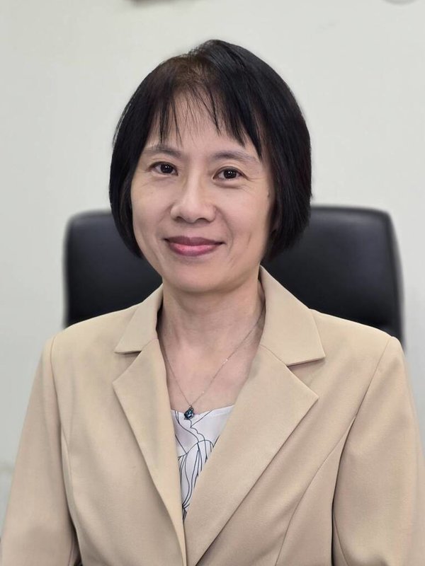 勞動部15日晚間宣布人事異動,發展署長由副署長黃齡玉陞任,黃齡玉經歷內政部移民署簡任視察、副組長、組長、 勞動力發展署副署長,陞任後將就勞動部重大勞動力政策,請其提供專業建議與行政支援。(勞動部提供)中央社記者吳欣紜傳真 114年4月15日