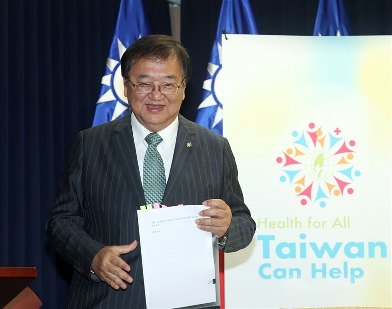https://www.cna.com.tw/news/ahel/202504160220.aspx?utm_source=cna.app&utm_medium=app&utm_campaign=inapp_share 圖為衛福部長邱泰源(圖)113年出席世界衛生大會(WHA)推案雙部長記者會。(中央社檔案照片)