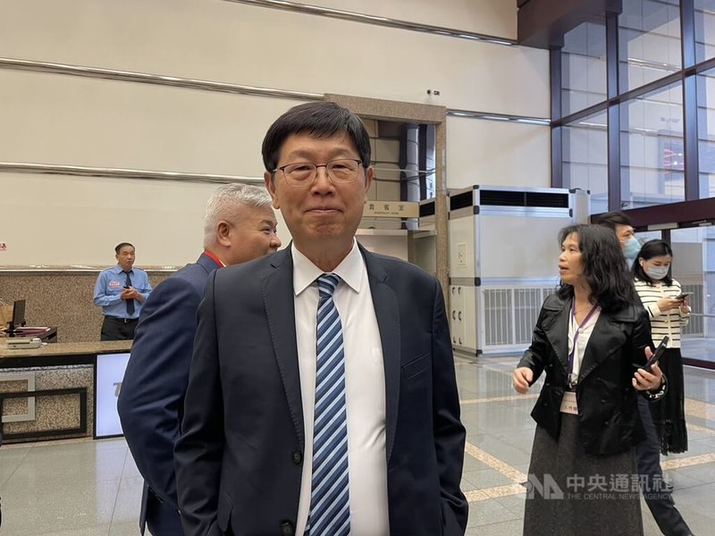 鴻海董事長劉揚偉17日下午受邀出席全國工業總會會員代表大會,針對人工智慧(AI)產業議題演講。中央社記者鍾榮峰攝 114年4月17日
