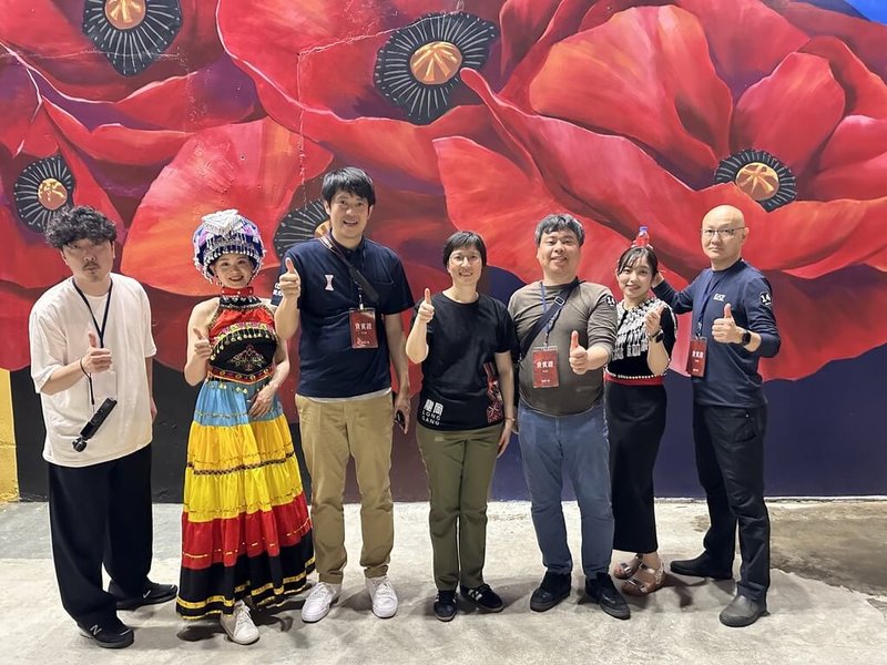 日本神戶市觀光局抵台展開景點踩線拍攝與交流,桃園市觀光旅遊局代理局長王麗娟(右4)表示,神戶市觀光局此行展現對台日地方政府交流的高度重視,未來將透過合作攜手擘劃觀光共榮新藍圖。(桃園市政府觀光旅遊局提供)中央社記者吳睿騏桃園傳真 114年4月20日