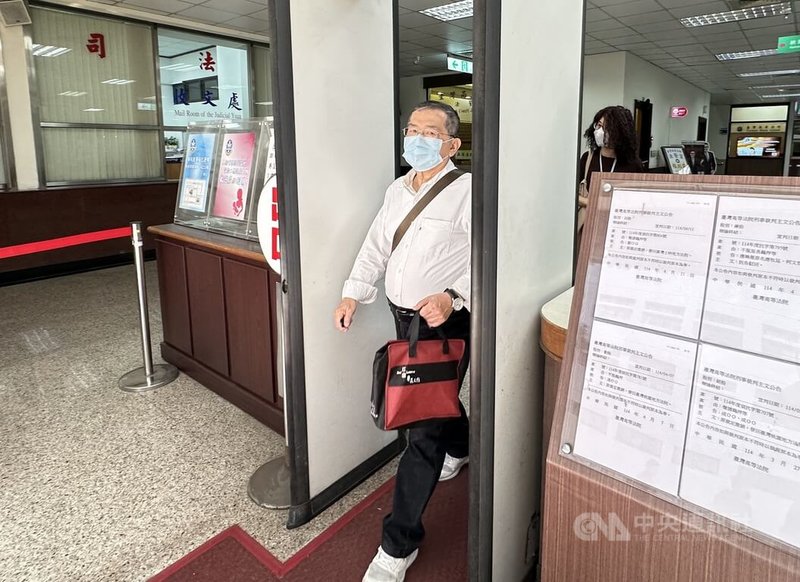 前調查官郭詩晃(前)涉貪污收賄案,一、二審均判刑12年,上訴三審中。郭男日前出庭指出,盼能解禁,有出國放鬆機會。中央社記者劉世怡攝 114年4月20日