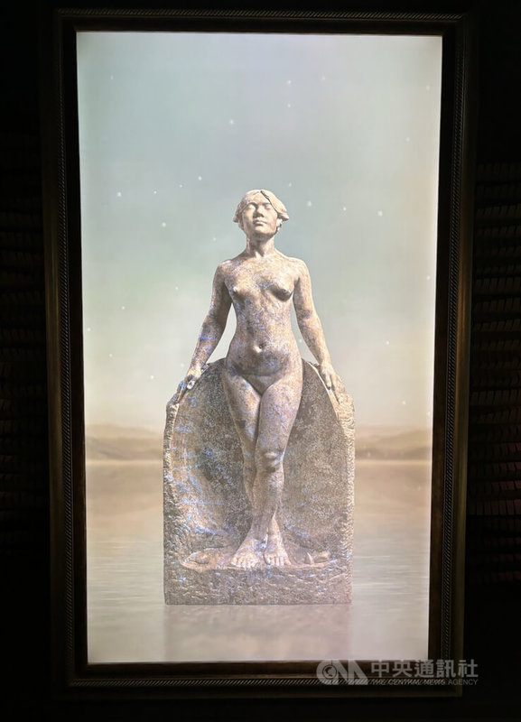 AI藝廊呈現林玉山、陳進、郭雪湖「台展三少年」的膠彩畫作品,台灣藝術家黃土水雕刻作品「甘露水」也透過面板擬真技術再現。中央社記者劉千綾攝 114年4月22日
