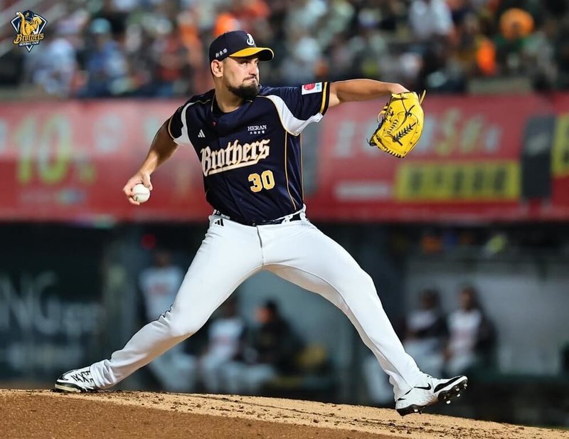 中華職棒中信兄弟隊洋投勝騎士(Mario Sanchez)(圖)23日先發對上前東家統一7-ELEVEn獅隊,先發投7局被敲8支安打,失掉2分責失分、無關勝敗。(中信兄弟提供)中央社記者謝靜雯傳真 114年4月25日