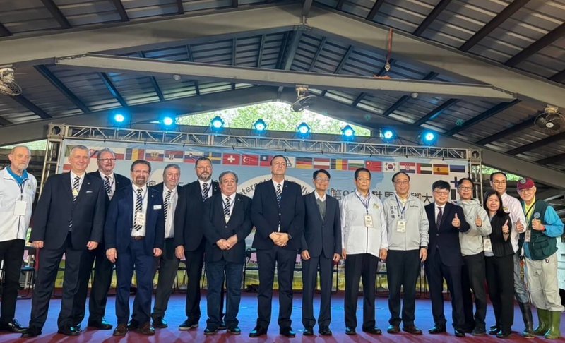 世界露營總會第95屆世界露營大會26日在新北市貢寮區龍門露營度假基地盛大舉行,亦是世界露營大會睽違34年後,再度重回台灣並在新北舉行。(新北市觀光旅遊局提供)中央社記者黃旭昇新北市傳真 114年4月26日