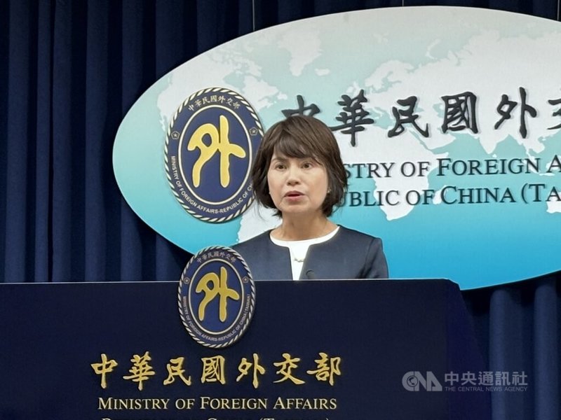 外交部29日舉行例行記者會,台灣日本關係協會副秘書長林郁慧表示,日本自民黨青年局訪團來台,接下來則有前經濟產業大臣、眾議員西村康稔等訪團。中央社記者楊堯茹攝 114年4月29日