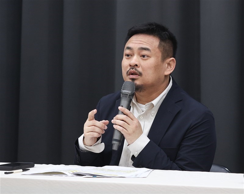 勞動部日前預告職業安全衛生法修法，明確職場霸凌定義，勞動部長洪申翰今天說，預告草案已送至行政院。（中央社檔案照片）