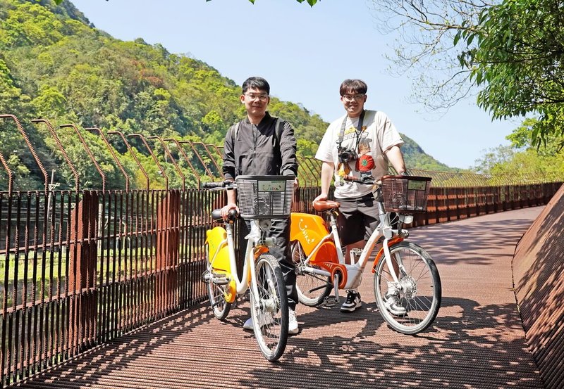 新北市政府交通局30日表示,將持續優化YouBike公共自行車租賃服務,從站台密度、車輛調度、系統維運到支付便利性與使用體驗,滿足市民多元交通需求。(新北市交通局提供)中央社記者黃旭昇新北傳真 114年4月30日