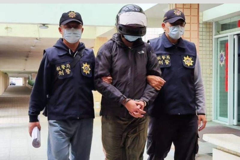 內政部警政署航空警察局30日表示,港籍旅客張姓男子日前透過網路媒介帶貨來台賺佣金,卻遭查獲逾3公斤的大麻花,經調查依毒品危害防制條例送辦。(航空警察局提供)中央社記者吳睿騏桃園機場傳真 114年4月30日