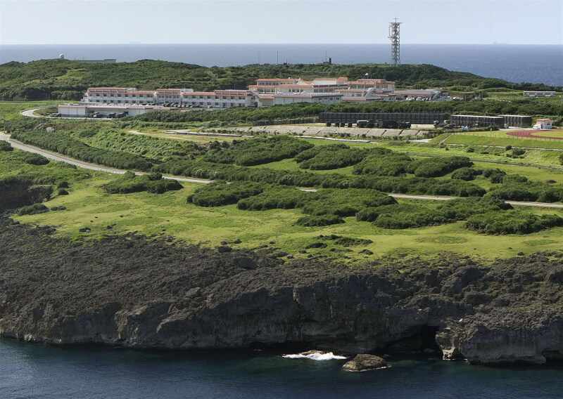 圖為日本陸上自衛隊與那國島駐地。(共同社)