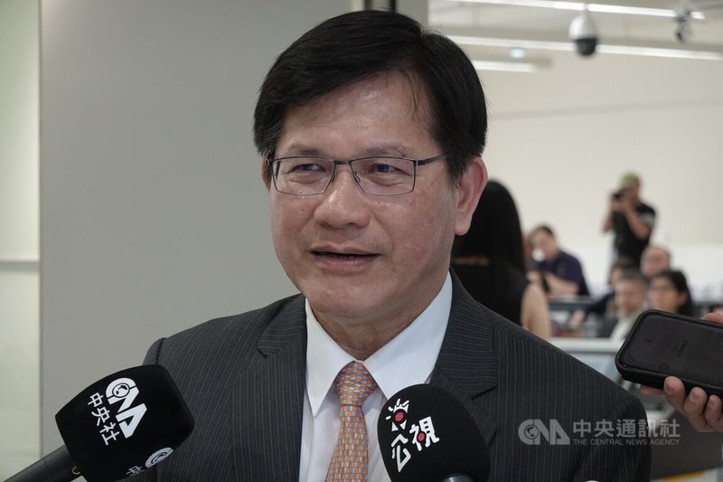 台灣尚未收到世界衛生大會(WHA)邀請函,外交部長林佳龍(圖)1日受訪表示,「我們都做好準備」,會前往參與WHA活動,今年推案以「健康沒有國界」為訴求。中央社記者楊堯茹攝 114年5月1日