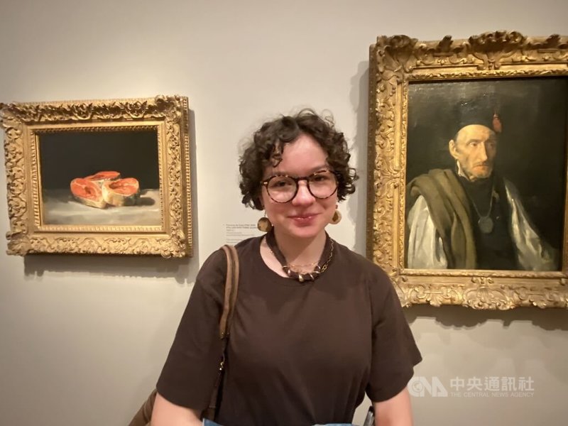 瑞士公民葛洛瑞亞說,她在瑞士出生長大,一直都很喜歡印象派畫作,卻一直沒有機會參觀到相關畫作,沒想到來倫敦,居然可以看到家鄉的藝術收藏。中央社記者黃佩珊倫敦攝 114年5月2日