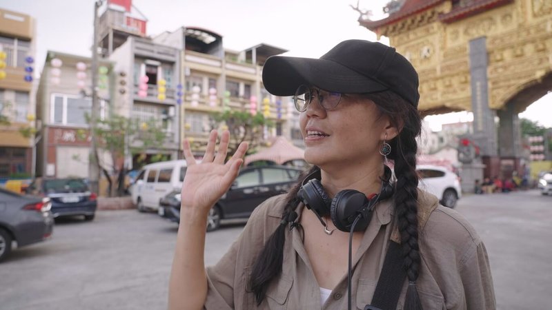 聲音藝術家范欽慧(圖)長年推廣聲景(Soundscape)觀念,她親自探訪屏東宗教盛事「東港迎王平安祭典」,試圖以聲景傳達信仰文化與歷史。(公視提供)中央社記者王寶兒傳真 114年5月2日
