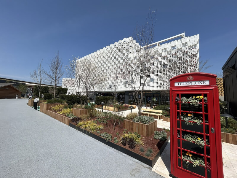 圖為大阪世界博覽會英國館。(圖取自x.com/JuliaLongbottom)