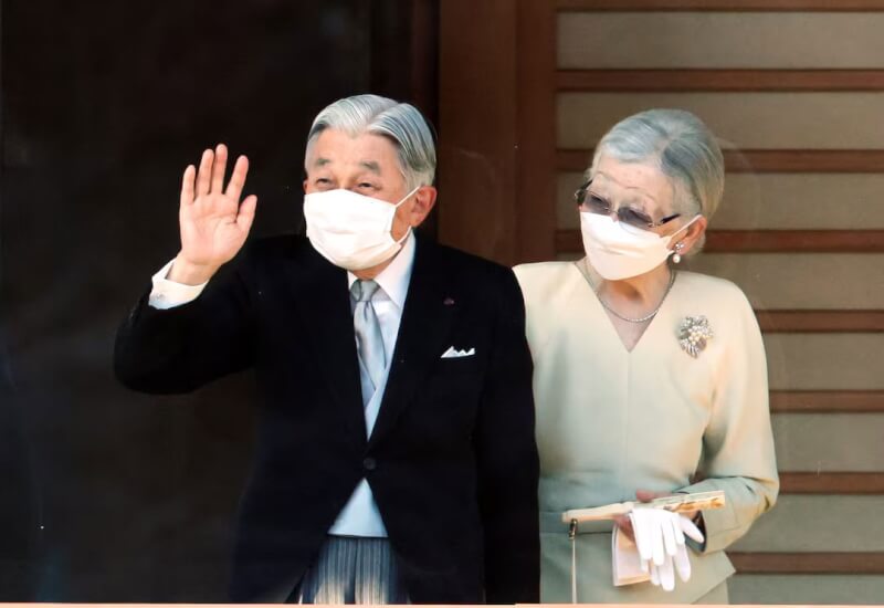 日本上皇明仁(左)與上皇后美智子(右)。(YOSHIKAZU TSUNO/Pool via 路透社)